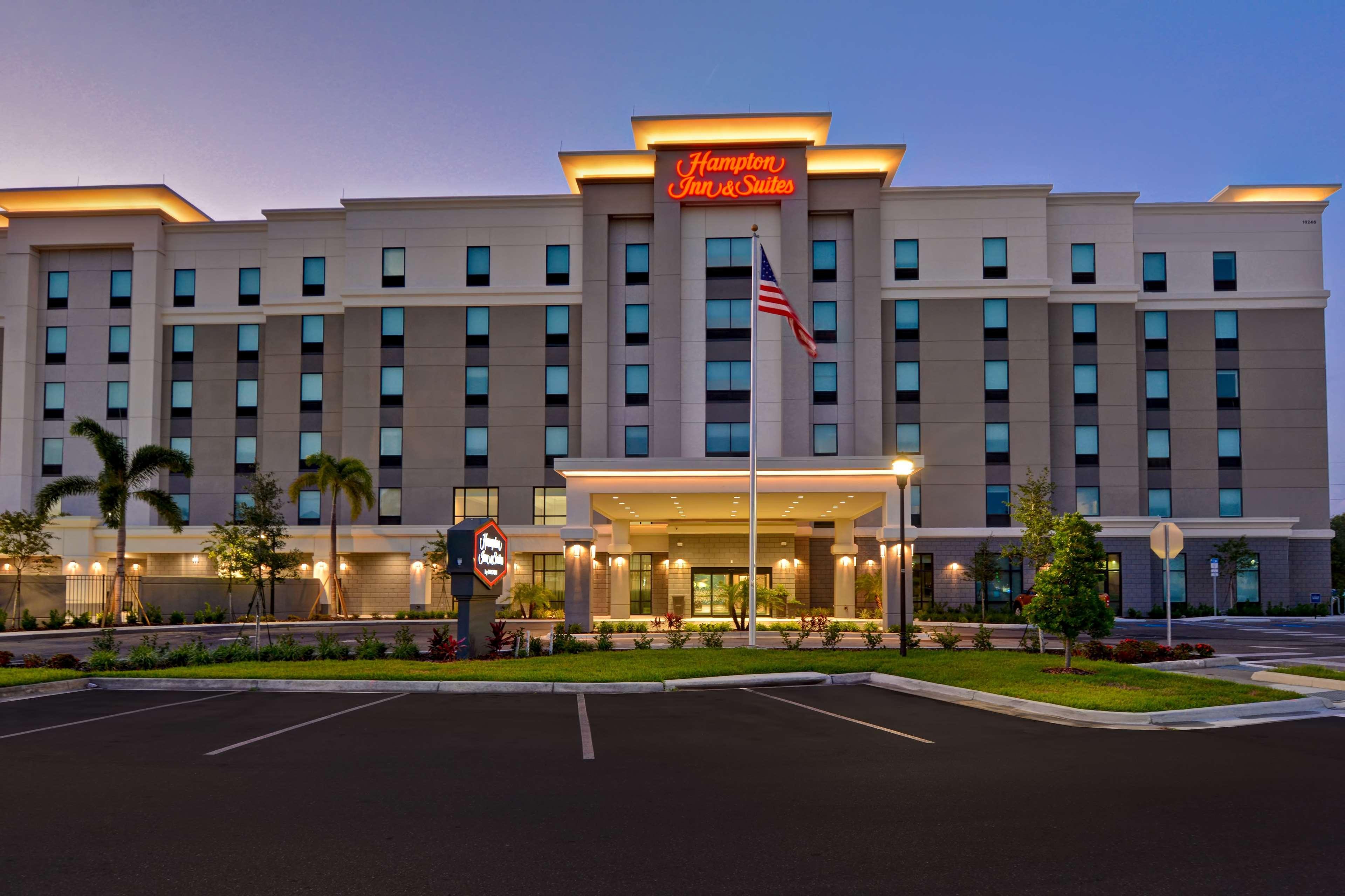 Hampton Inn & Suites Tampa Riverview Brandon Heartland Exterior photo